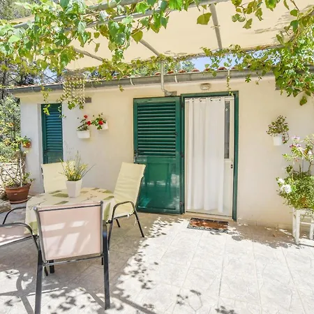 Apartament Ivan Veli Rat